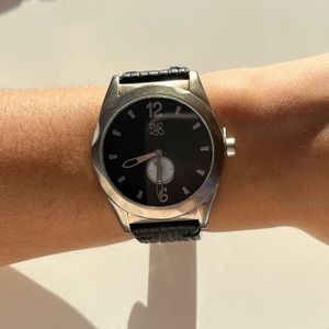 Uno de 50 Beautiful and Rare Unisex Watch
